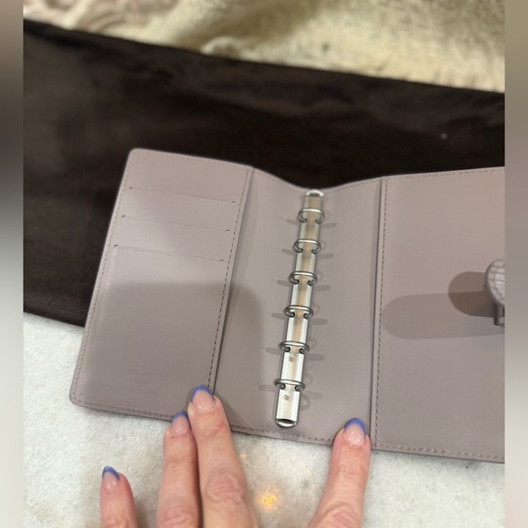 Louis Vuitton Grey Lilac EPI Notebook Agenda
Planner Wallet - Picture 8 of 13